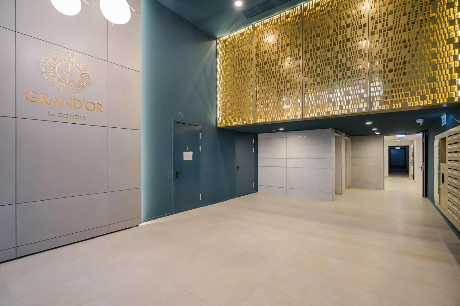 Comfort Court Apartment - Free Parking, Balcony Будапеща Екстериор снимка